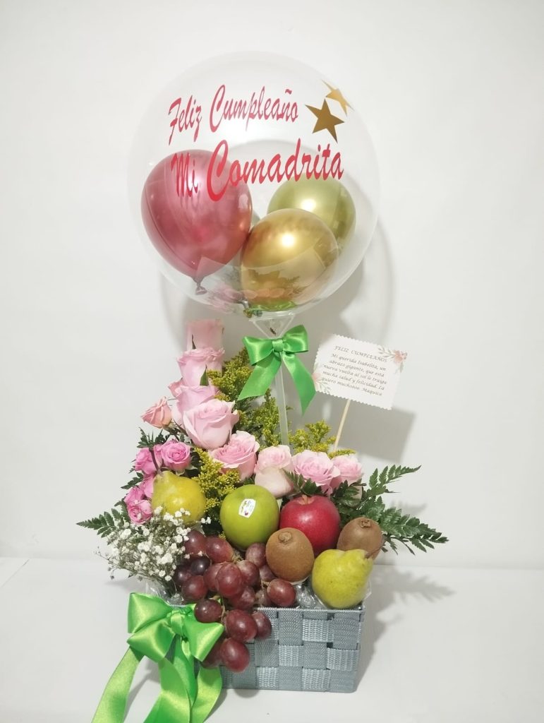 Canasta con Flores y Frutas Desayunossorpresas.com